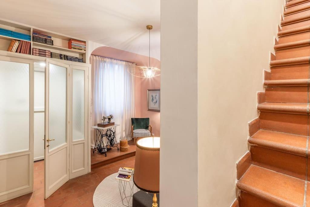 Ferienwohnung Santarosa Five Senses Florenz Exterior foto