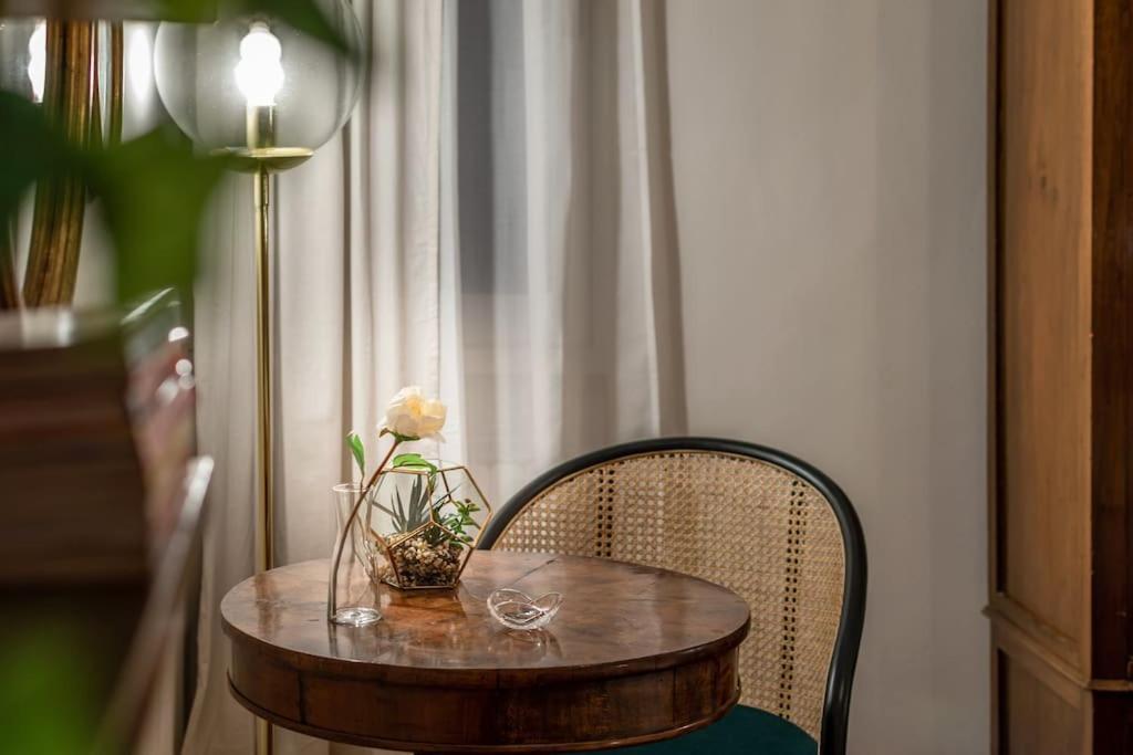 Ferienwohnung Santarosa Five Senses Florenz Exterior foto