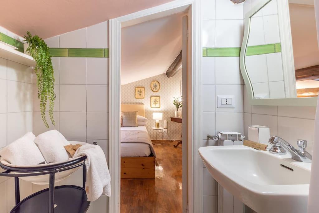 Ferienwohnung Santarosa Five Senses Florenz Exterior foto