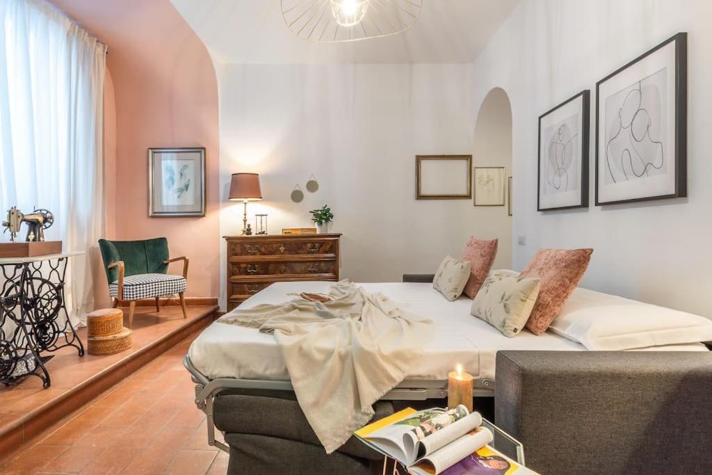 Ferienwohnung Santarosa Five Senses Florenz Exterior foto